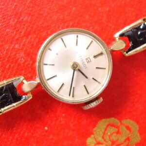 VINTAGE LADY WIND UP TISSOT.RUN GREAT,CASE SIZE 16 MM